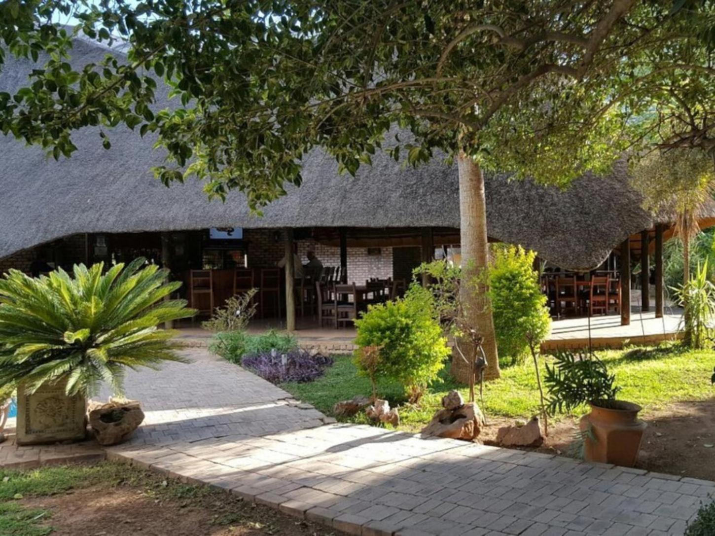 Ombinda Country Lodge Outjo Zewnętrze zdjęcie