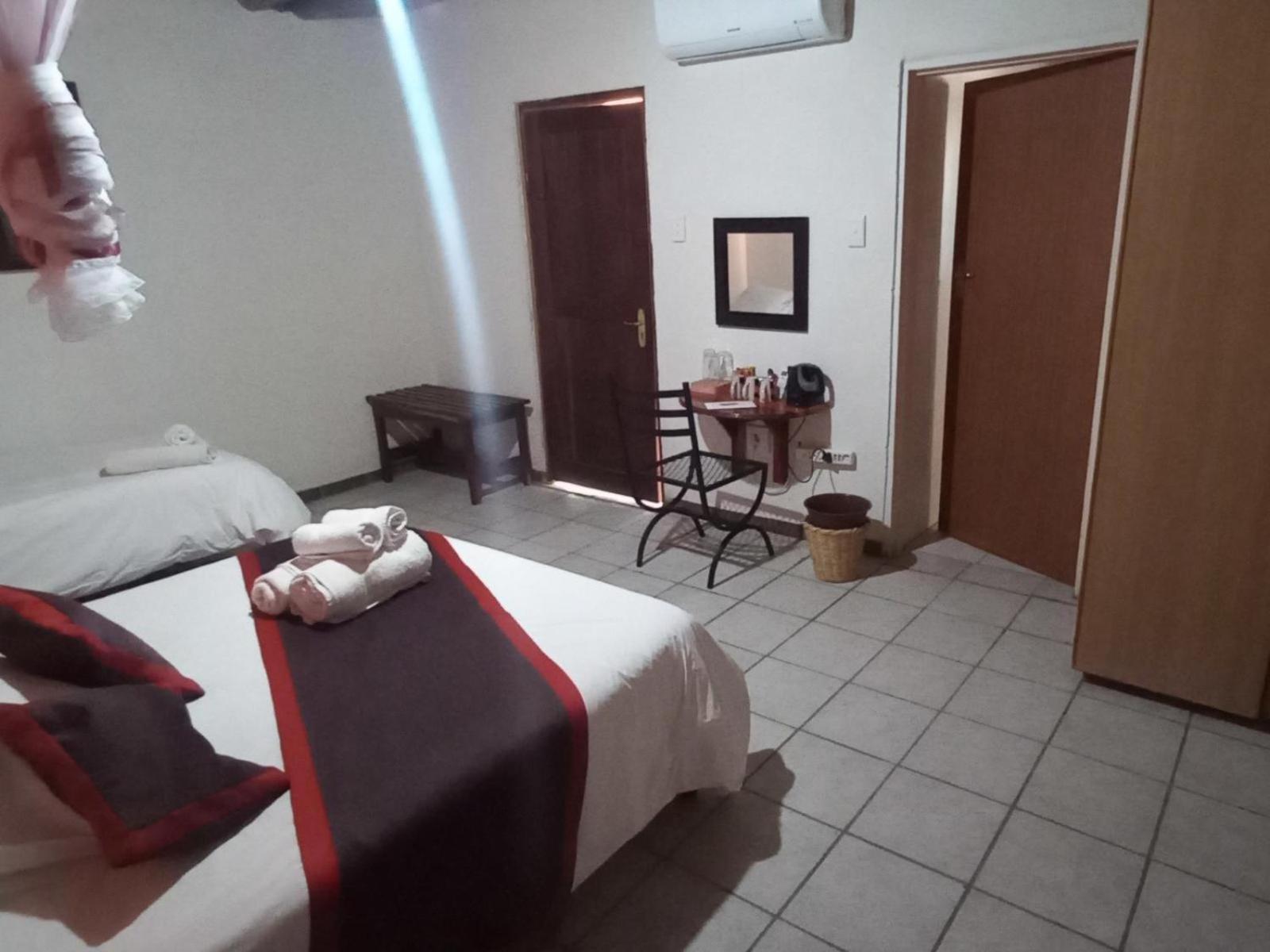 Ombinda Country Lodge Outjo Pokój zdjęcie