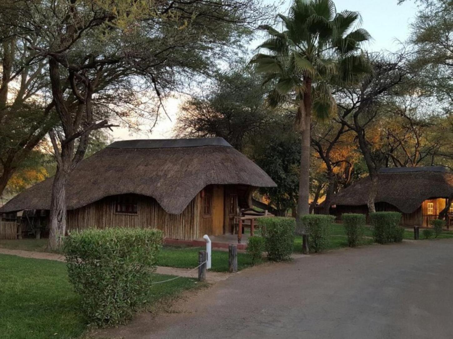 Ombinda Country Lodge Outjo Zewnętrze zdjęcie